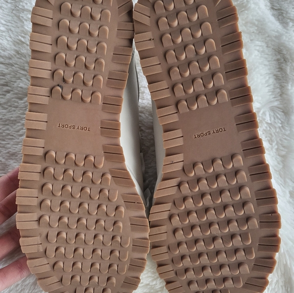 TORY BURCH white Ruffle sneakers Size 8.5 - Picture 4 of 4